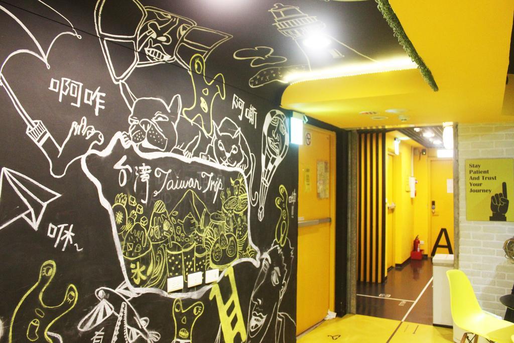 Here X There Hostel Taipei Main Station Exterior photo