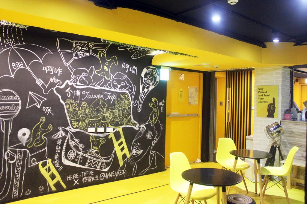 Here X There Hostel Taipei Main Station Exterior photo